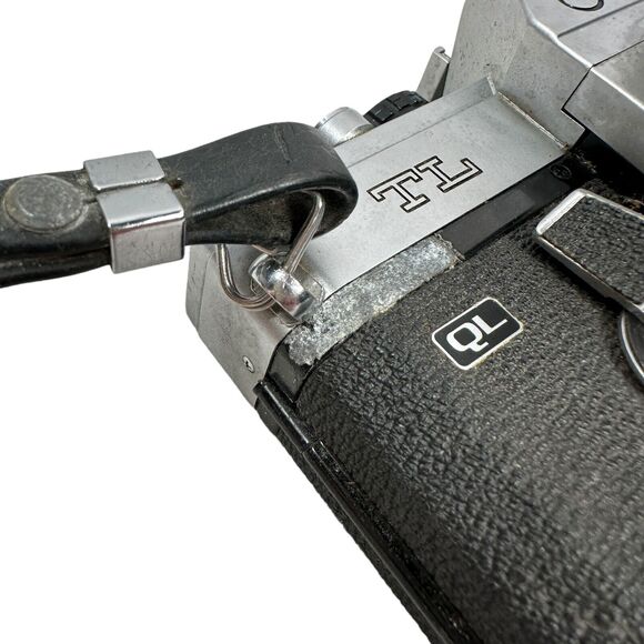 Vintage Canon TL QL SLR Camera 50mm f/1.8 35mm Focal-Plane Shutter With Case - Picture 12 of 12